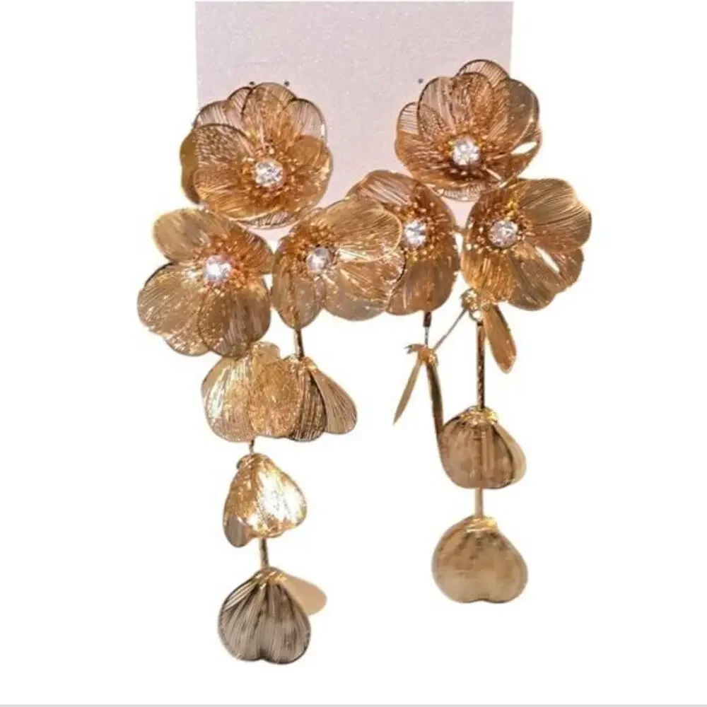 Natasha Gold Floral Drop Earrings Crystal Mesh Flower‎ Statement Chandelier 4.5